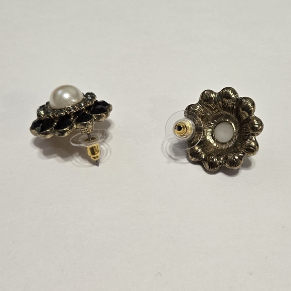 Gold Tone Pierced Earrings With Pearl & Black & Gray Stones - Picture 3 of 3